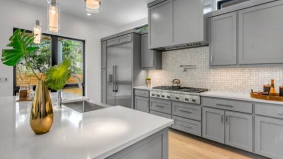 To make your kitchen one of the best selling points of your home, these are the upgrades you should make.
